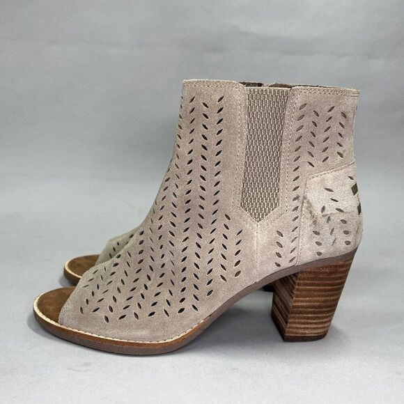 Toms Women's Size 8 Majorca Peep Toe Taupe Suede Perforated Ankle Boots - Picture 4 of 12